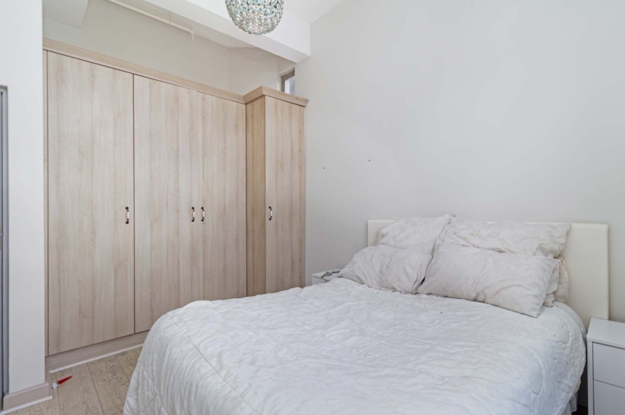 1 Bedroom Property for Sale in Woodstock Western Cape